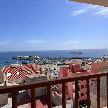 Vista Mar Y Piscina Climatizada דירה *